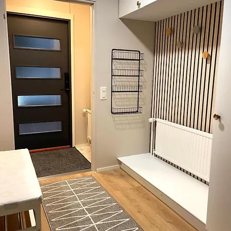 Pieni Omakotitalo Joen Rannalla Apartment