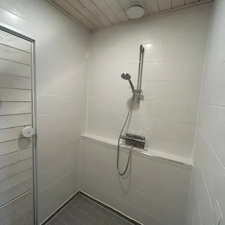 Pieni Omakotitalo Joen Rannalla Apartment