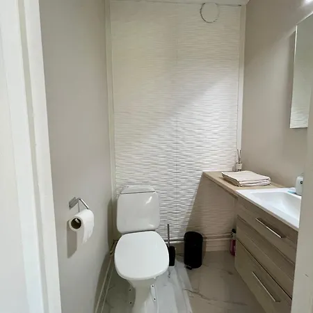 Apartment Pieni Omakotitalo Joen Rannalla *