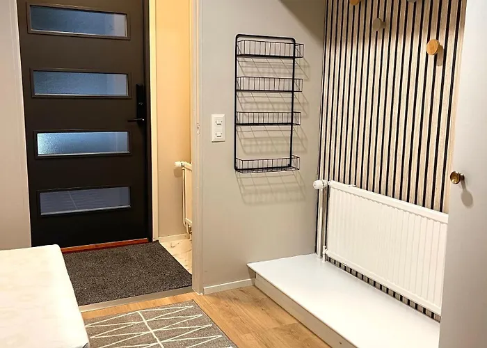 Pieni Omakotitalo Joen Rannalla Appartamento